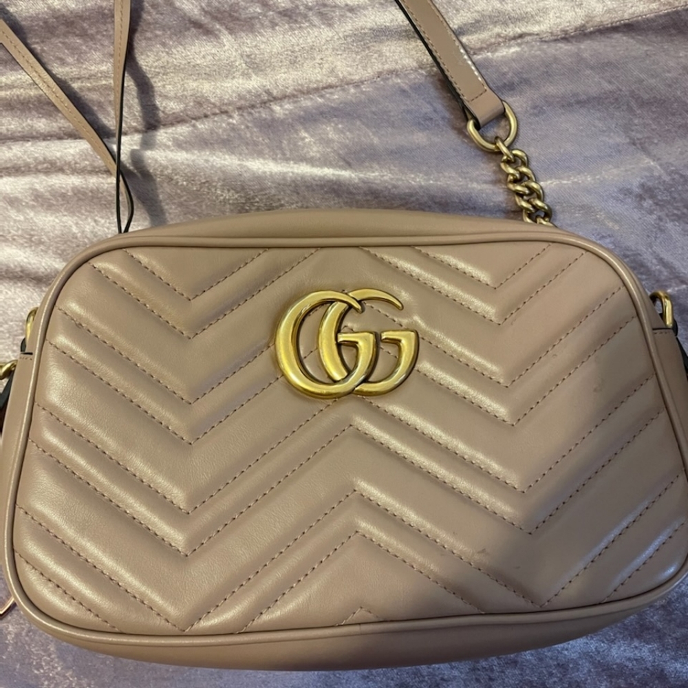 Women's Gucci GG Marmont small matelassé shoulder bag (dusty pink)